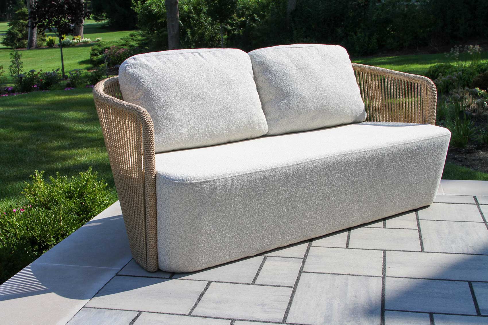 Colette Cable Wicker Loveseat w Olefin Fabric